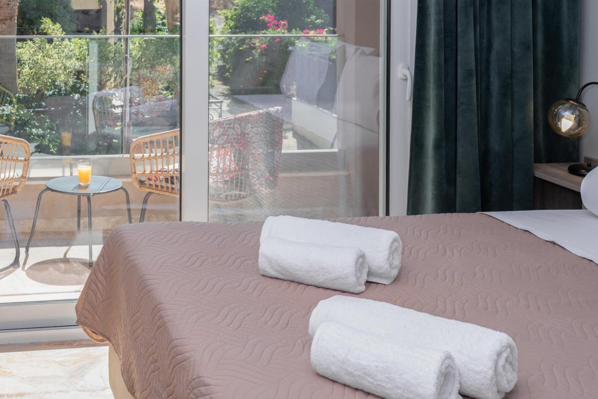 Mk Summer Breeze Luxury Apartments Agia Pelagia Exterior foto